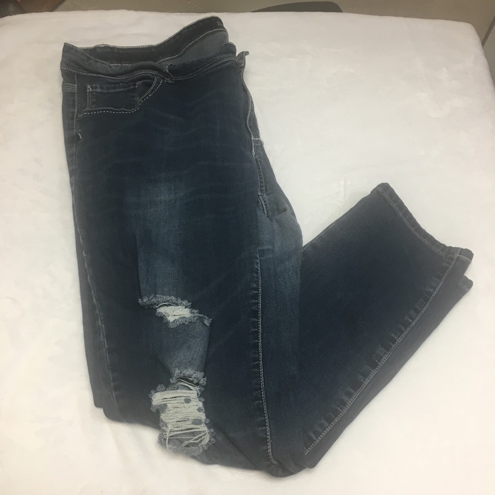 Plus size distressed jeans size 22 women
